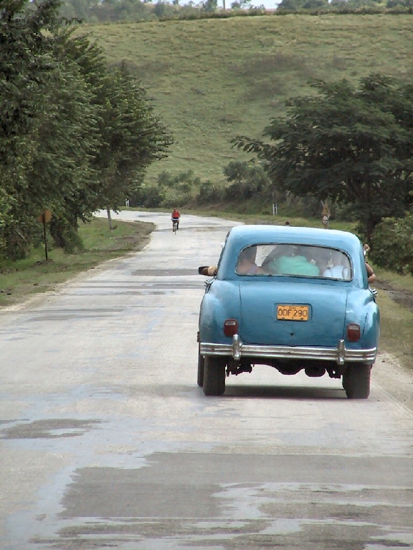 285.bluecar