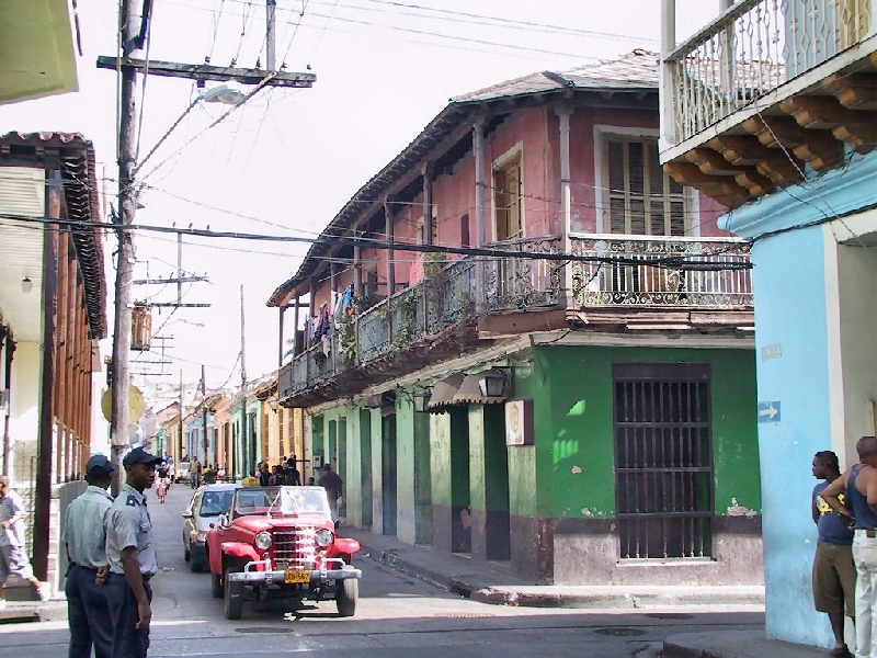 382.calle heredia