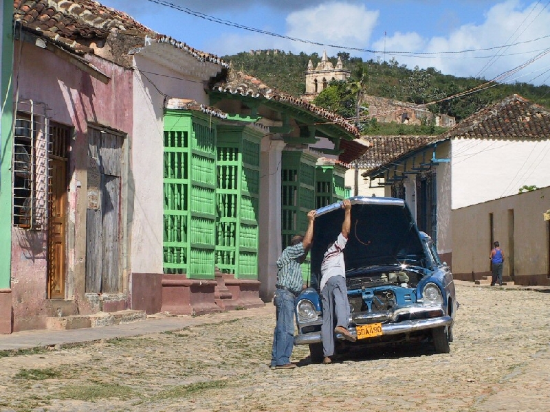 495.fixing car