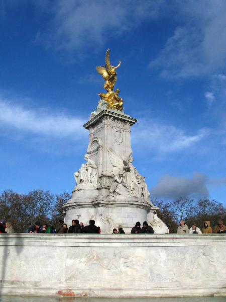 33.victoria memorial