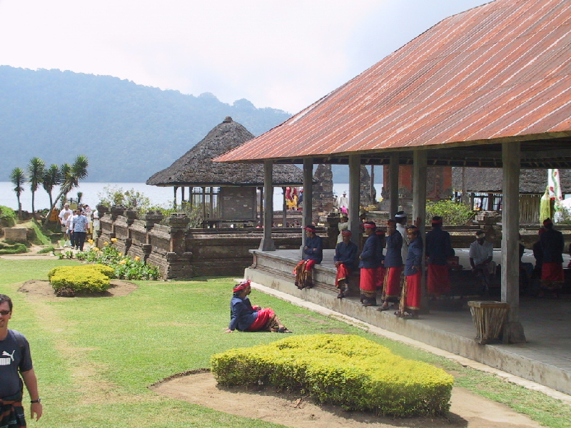 bratan view temple