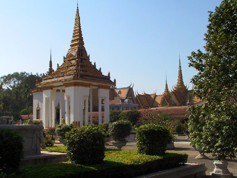 25.Royal Palace