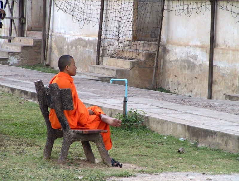 33.Monk Tuol Sleng