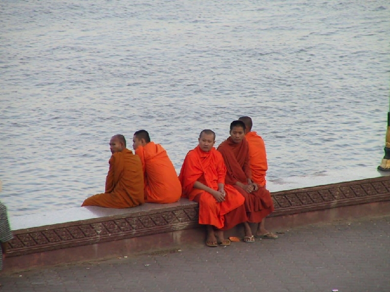 34.along Tonle Sap