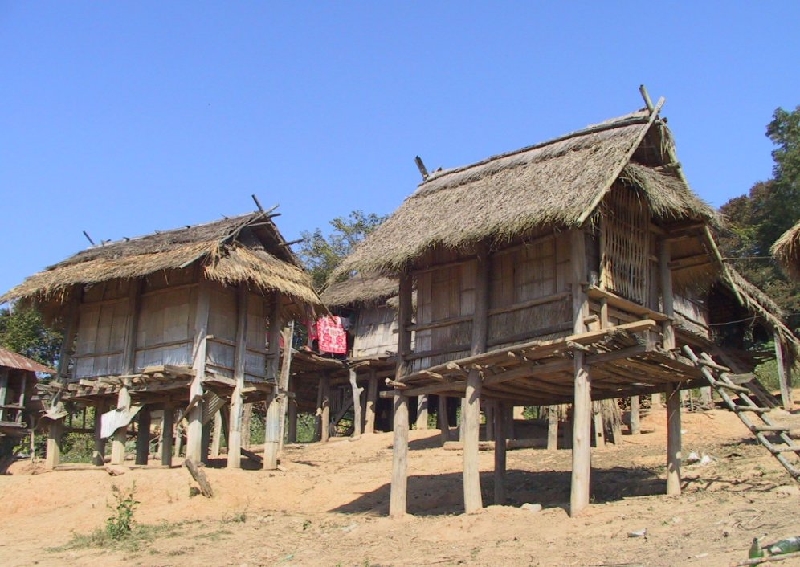 23.Akha Yao village