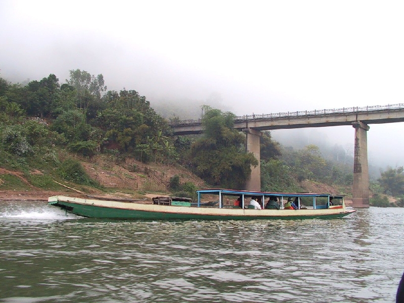 153.towards MuangNgoi