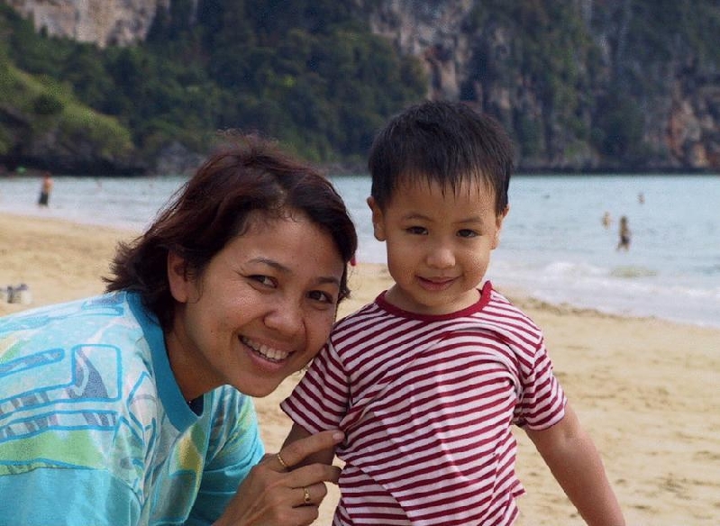 krabi mom