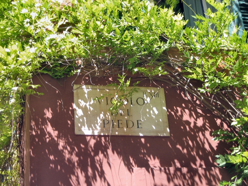 vicolo piede