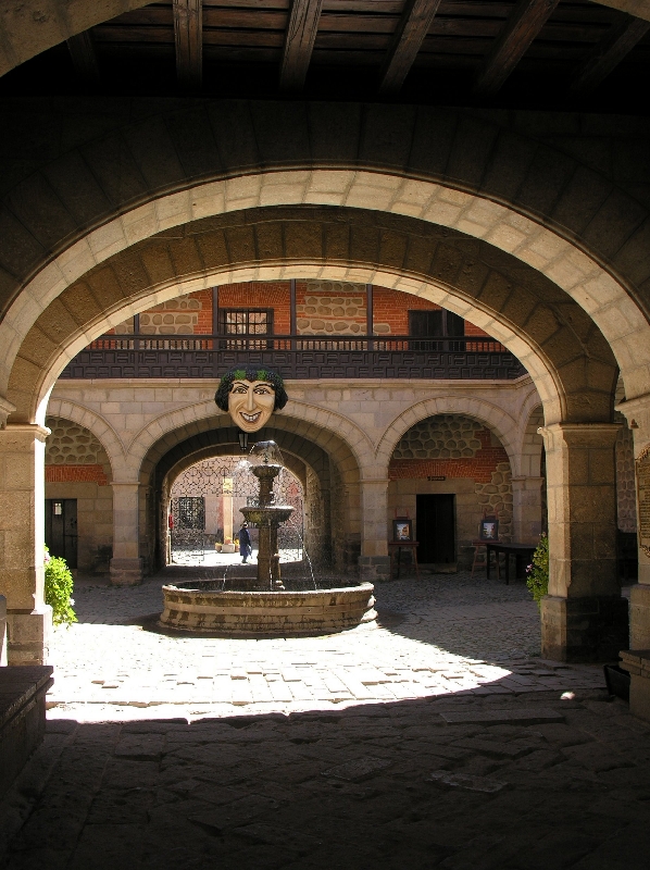 300.la moneda