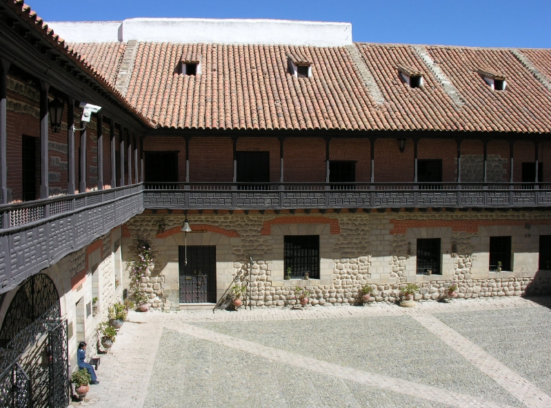301.courtyard