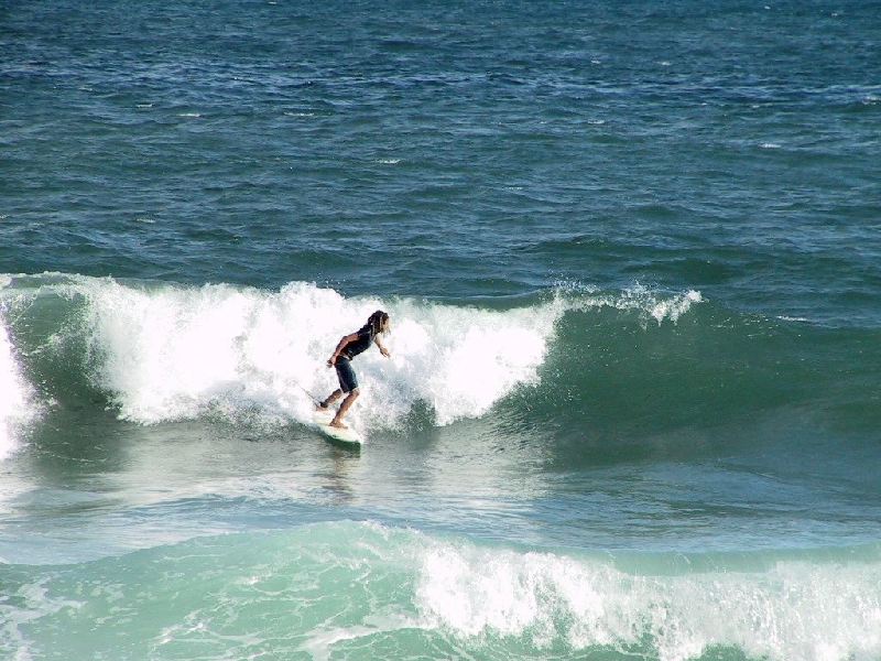 374 surfing in barra
