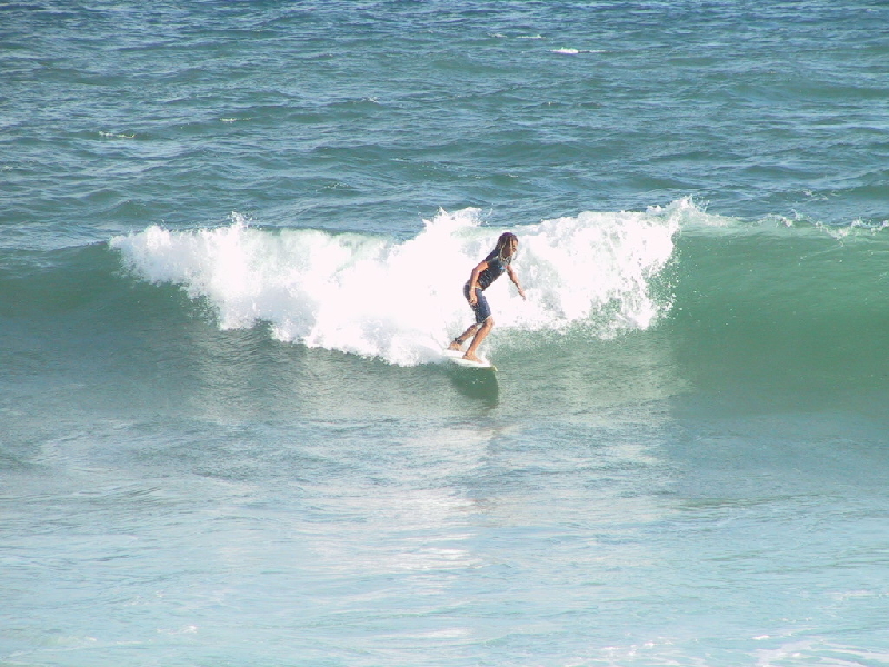 376 surfing in barra