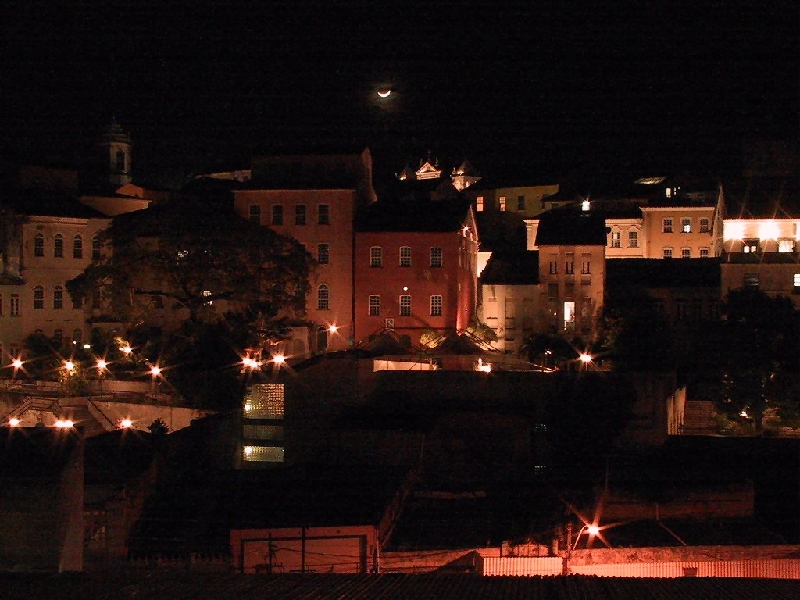 449 moon over pelourinho