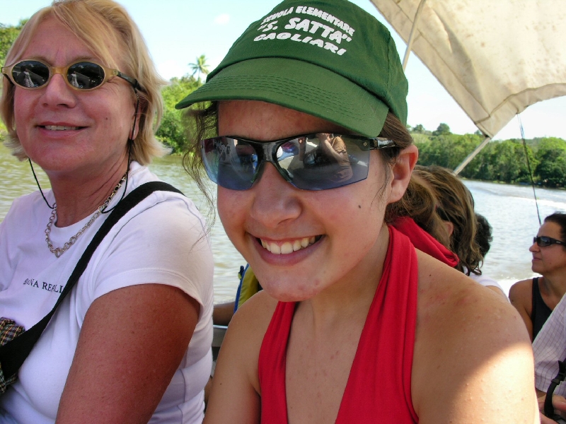 DSCN2267 ontheboat