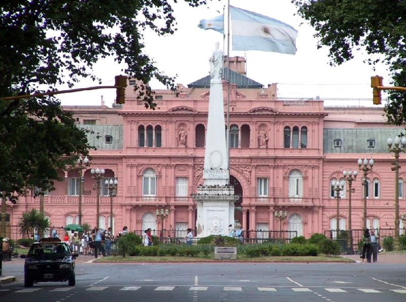 1 casa rosada